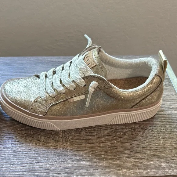 Reef Women's Lay Day Dawn Gold Sneakers - Picture 5 of 9
